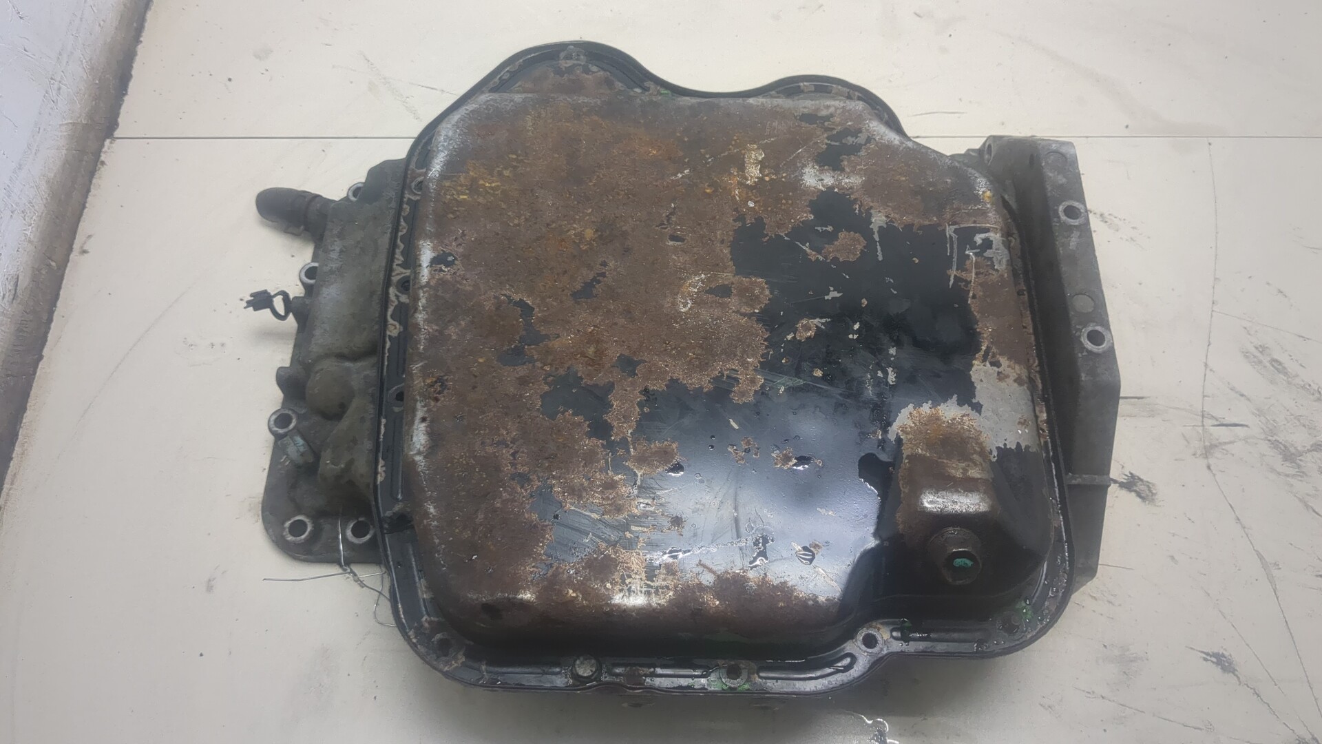 Поддон масляный двигателя (картер)