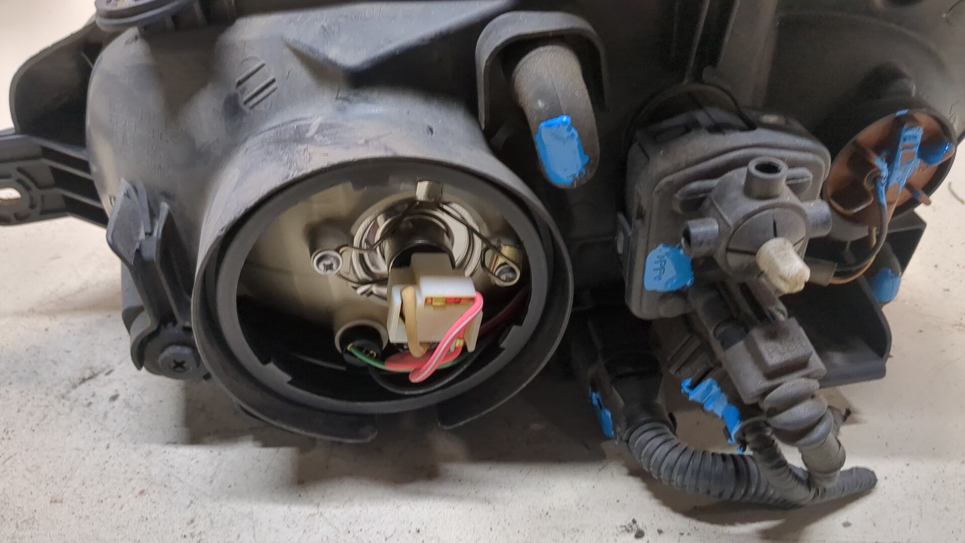 Фара правая