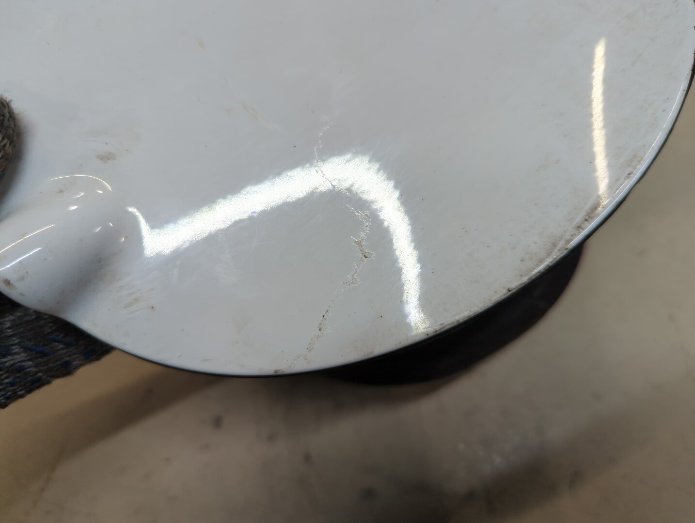 Лючок бензобака