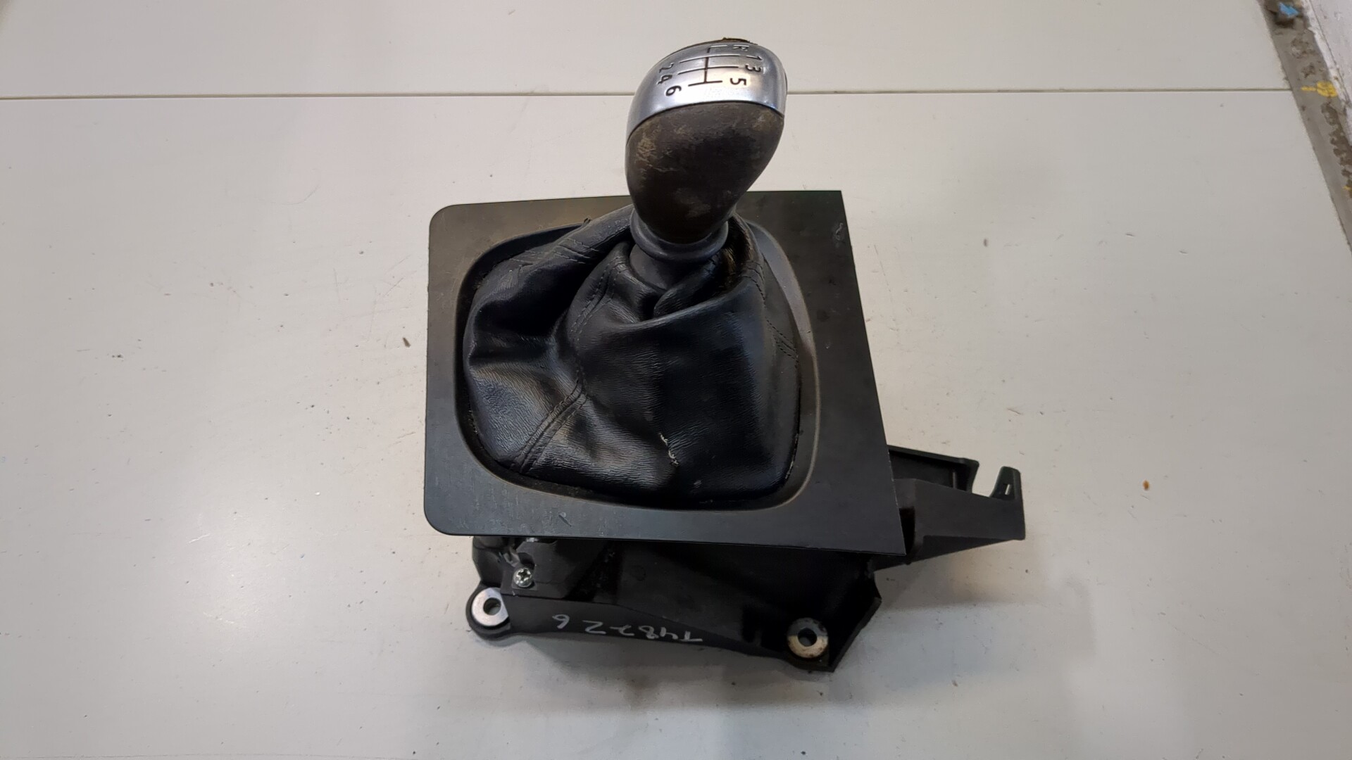 Кулиса МКПП / АКПП