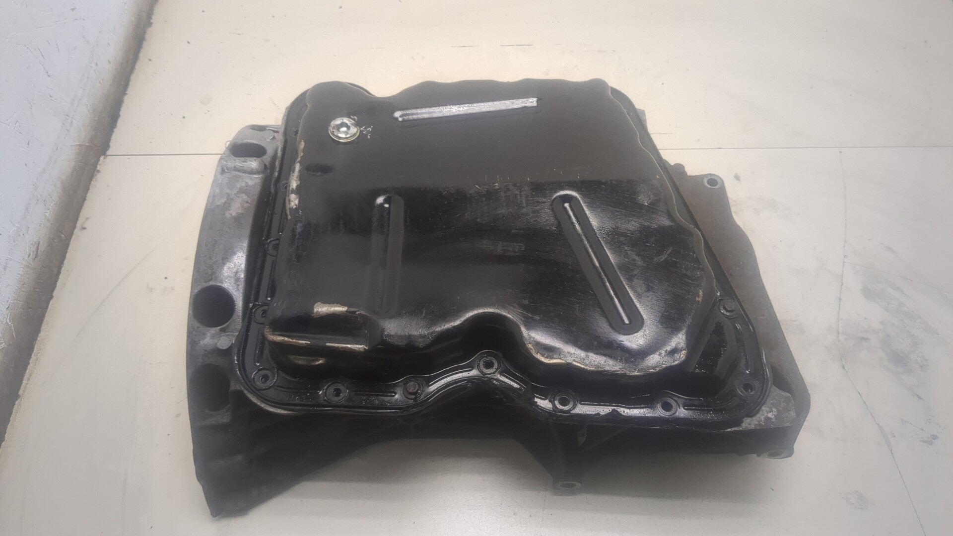 Поддон масляный двигателя (картер)