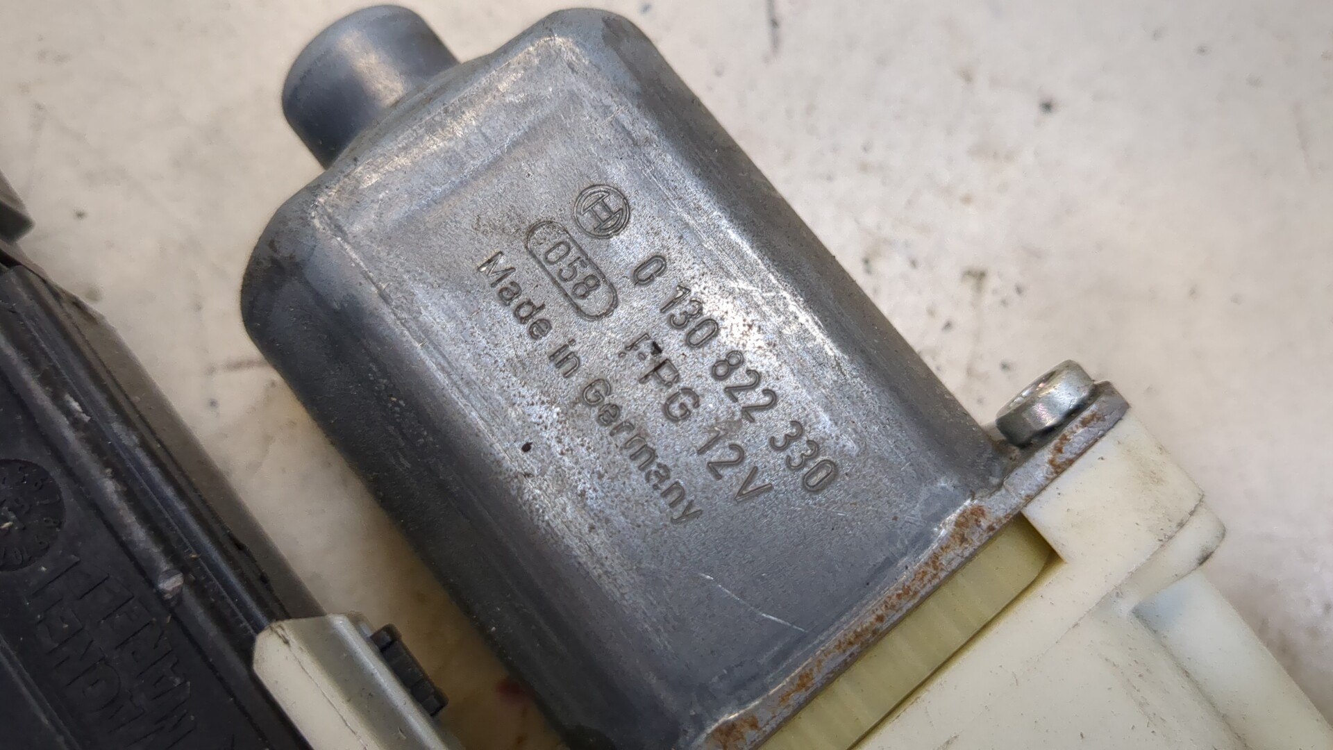 Моторчик стеклоподъемника