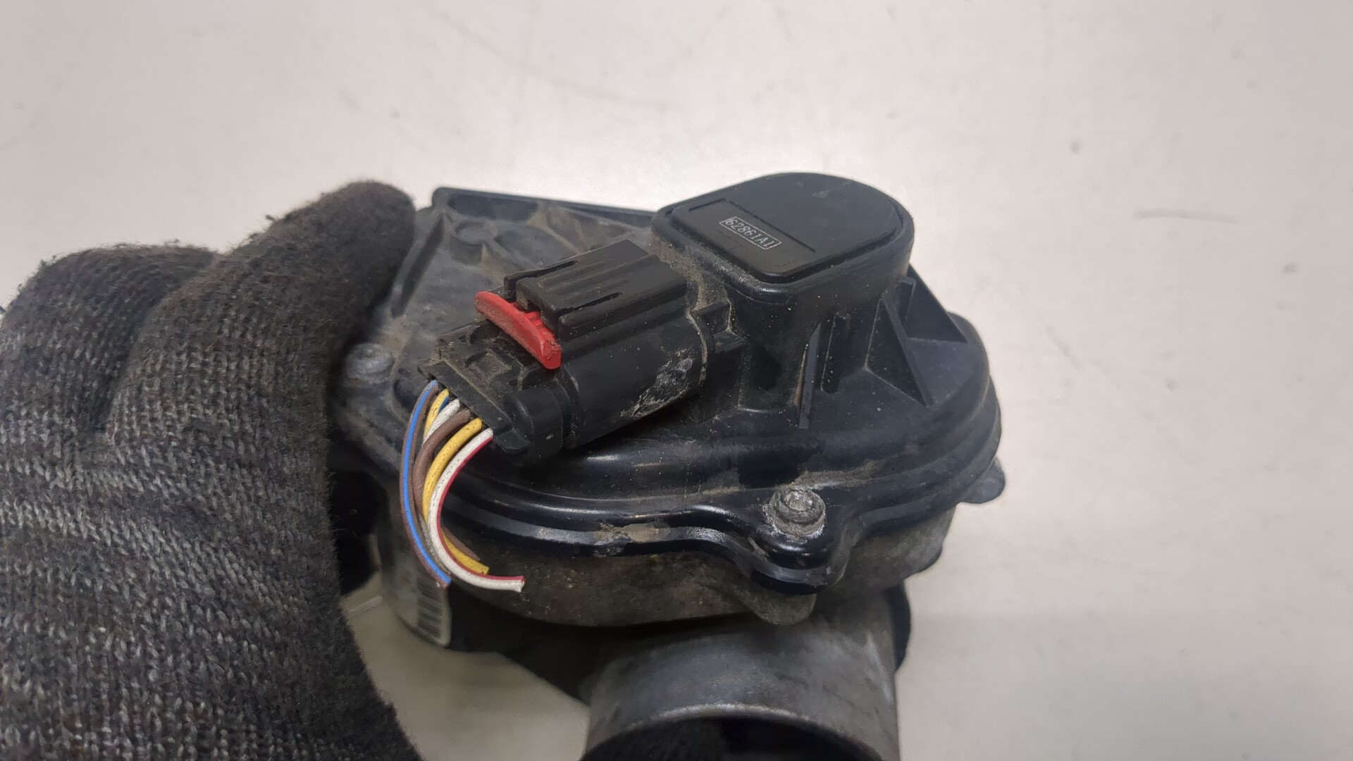 Заслонка дроссельная электрическая