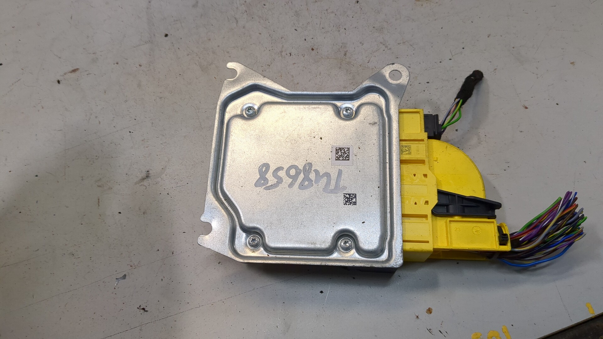 Блок управления подушек безопасности (AIR BAG)