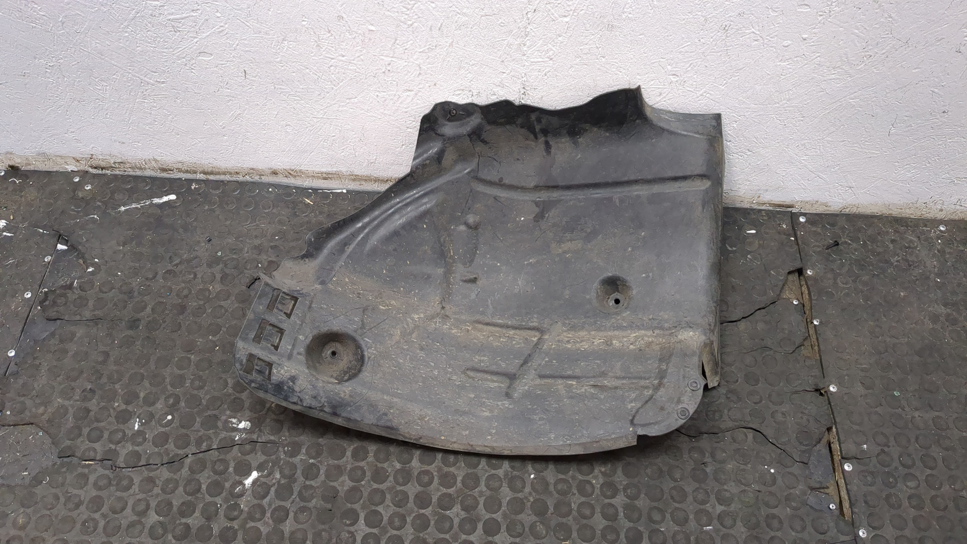 Локер передний правый