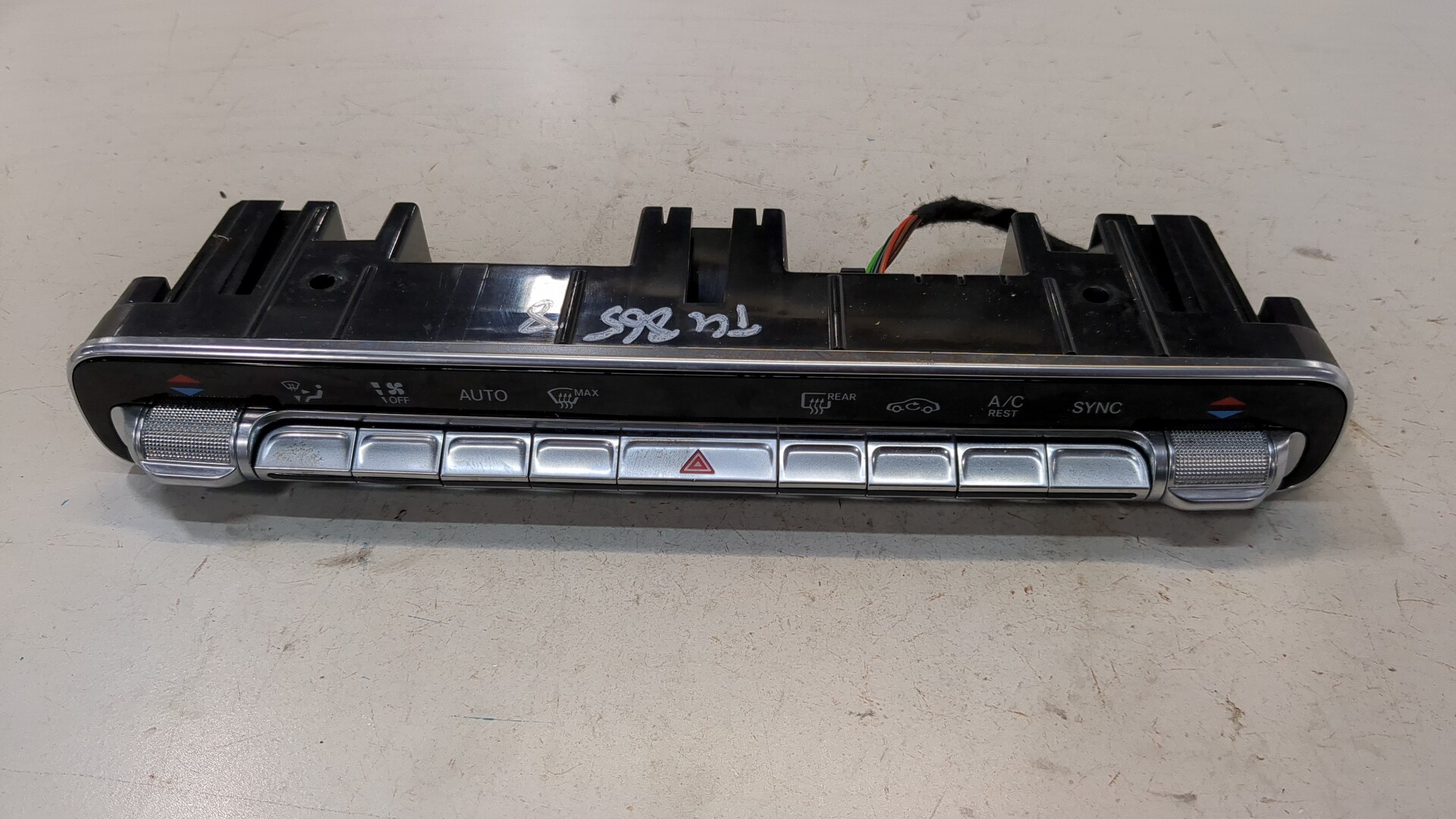 Переключатель отопителя