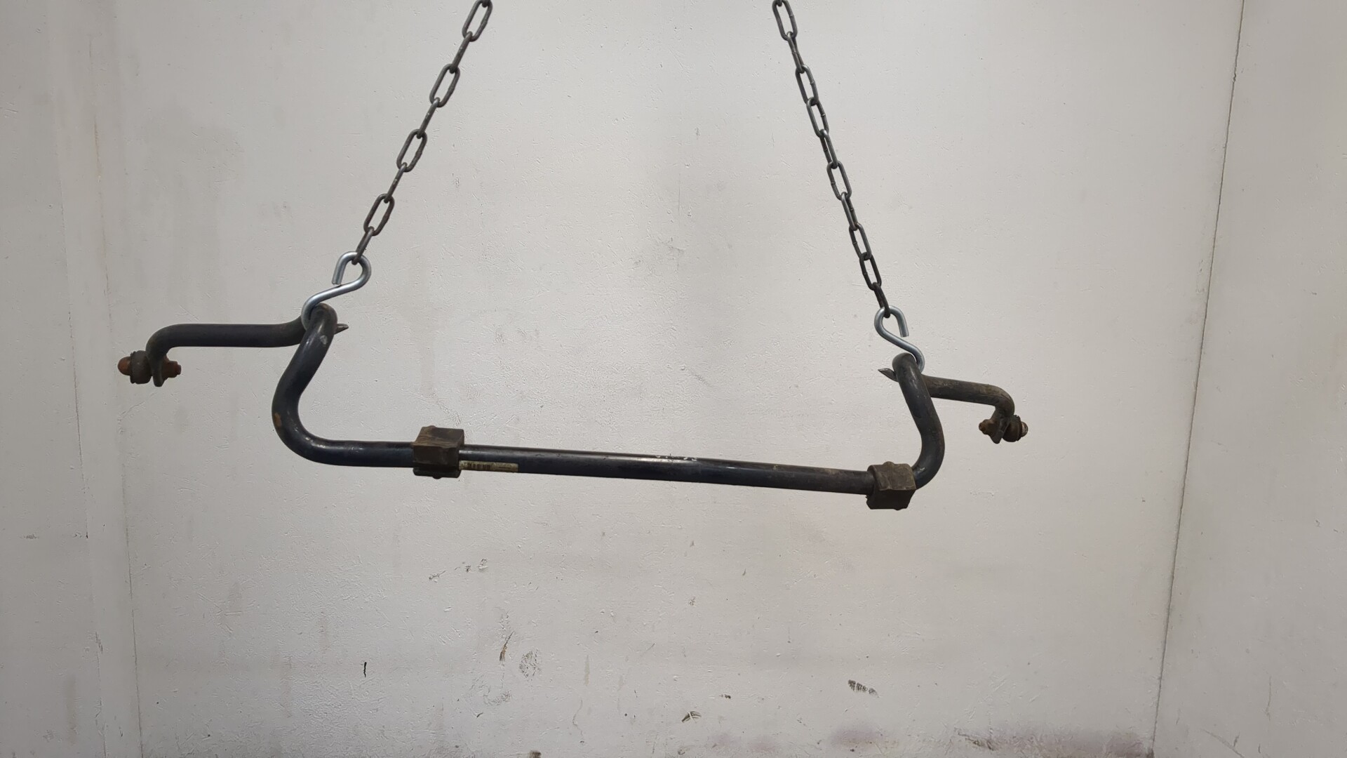 Стабилизатор передний