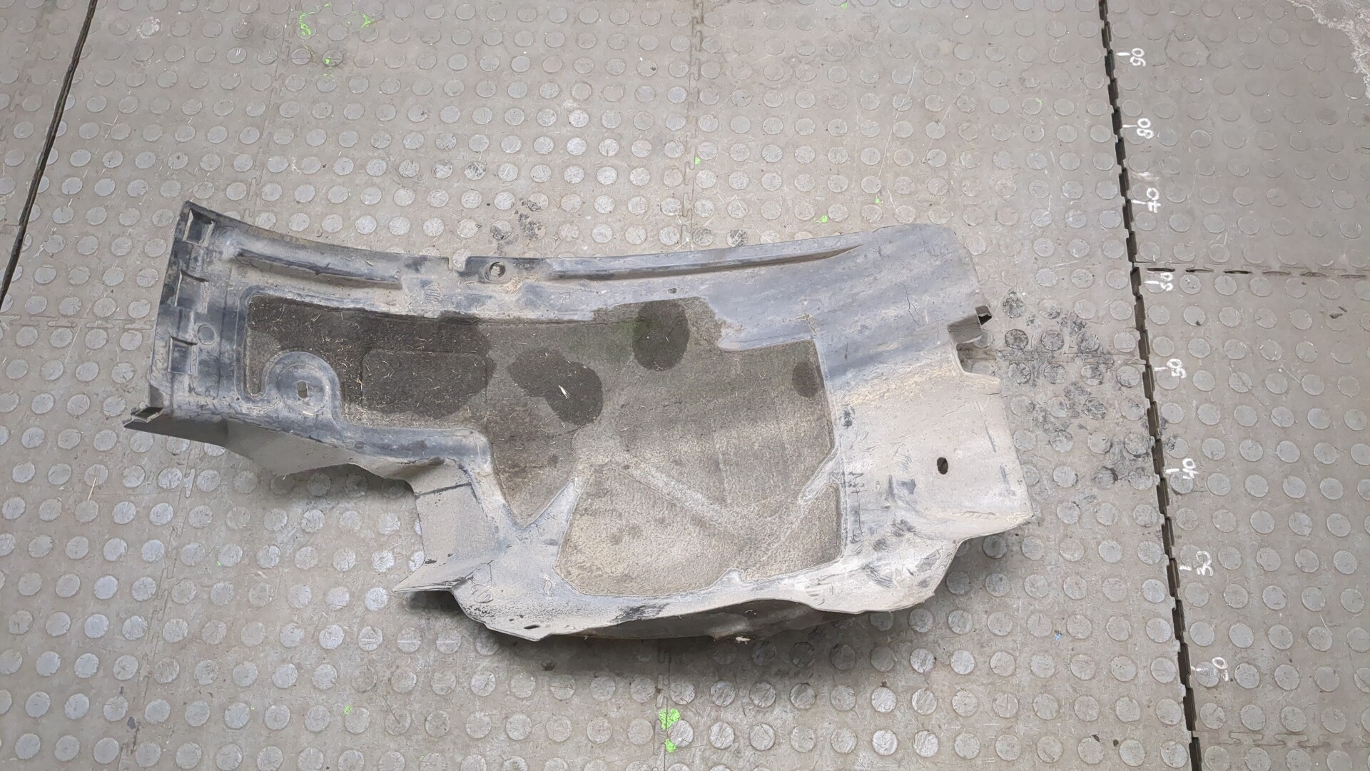 Локер передний левый