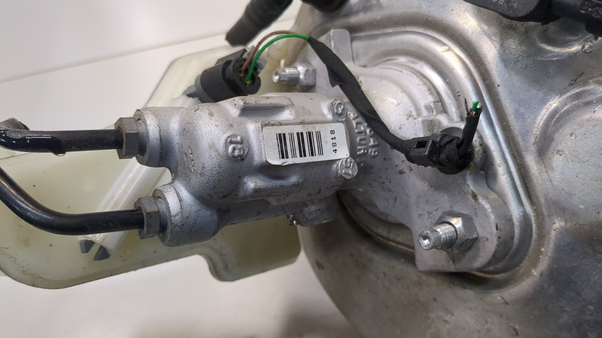 Цилиндр тормозной главный