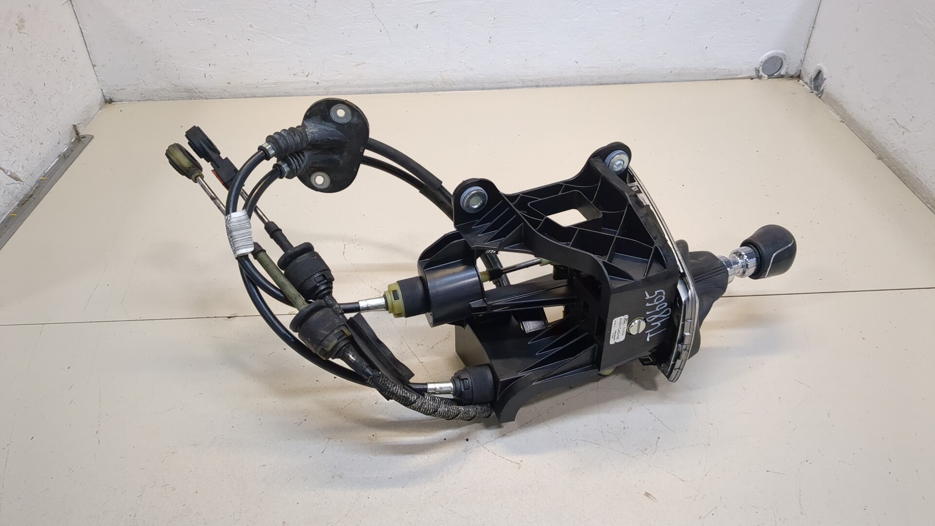 Кулиса МКПП / АКПП