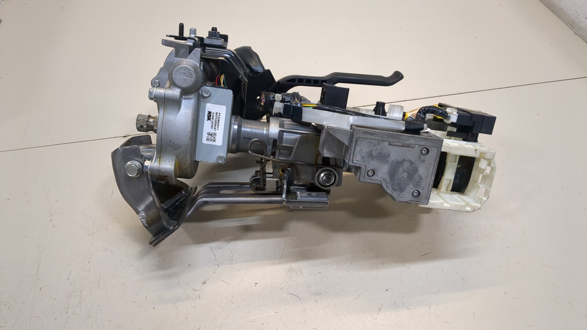 Серводвигатель рулевой рейки