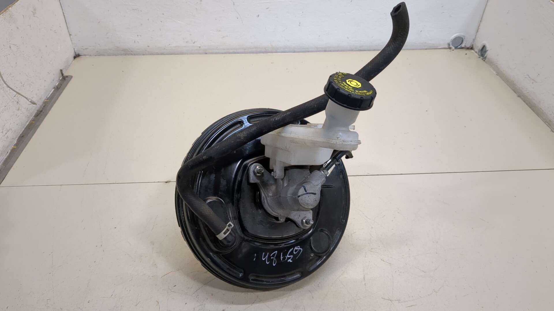 Цилиндр тормозной главный