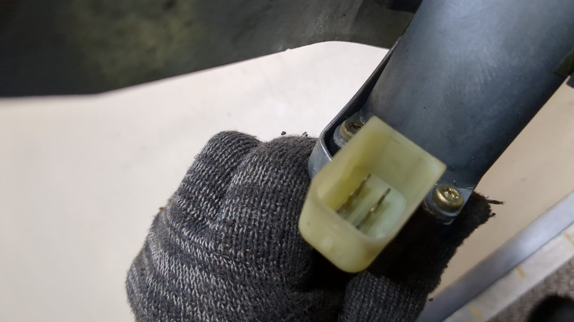 Стеклоподъемник электр. передний левый