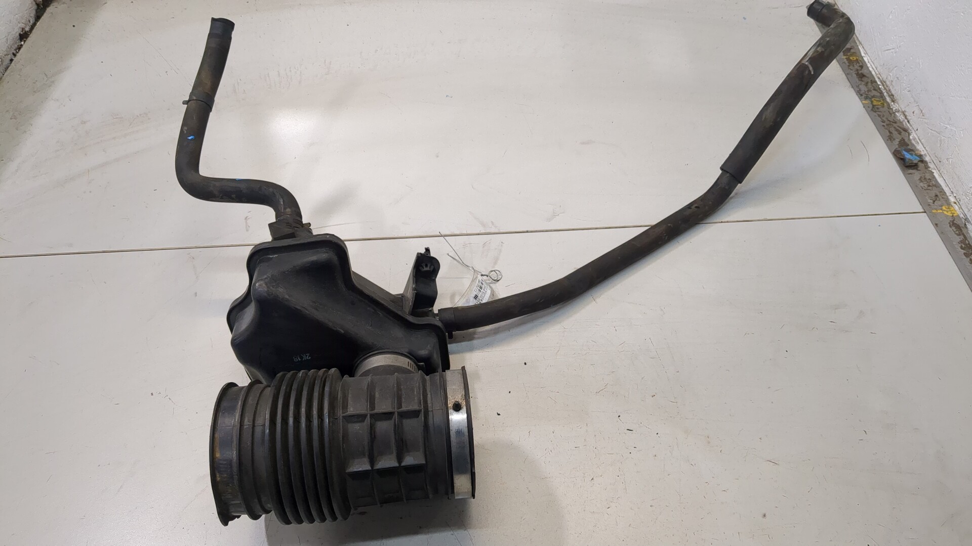 Патрубок воздушного фильтра