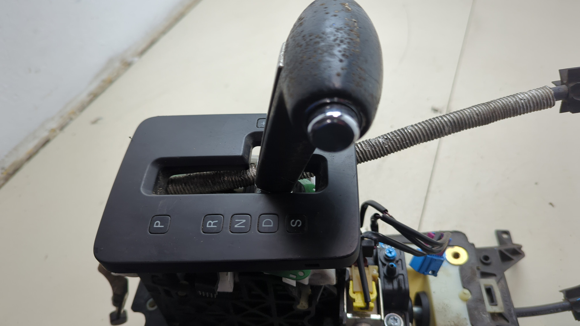 Кулиса МКПП / АКПП