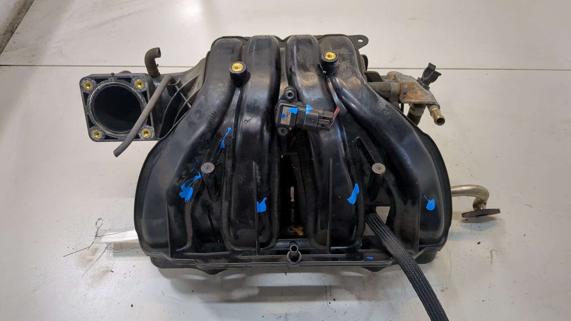 Коллектор впускной