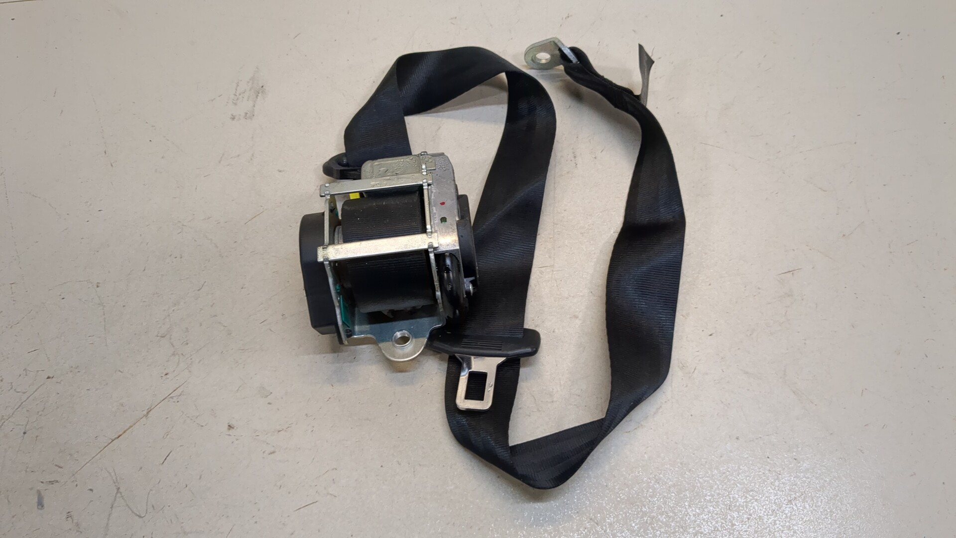 Ремень безопасности