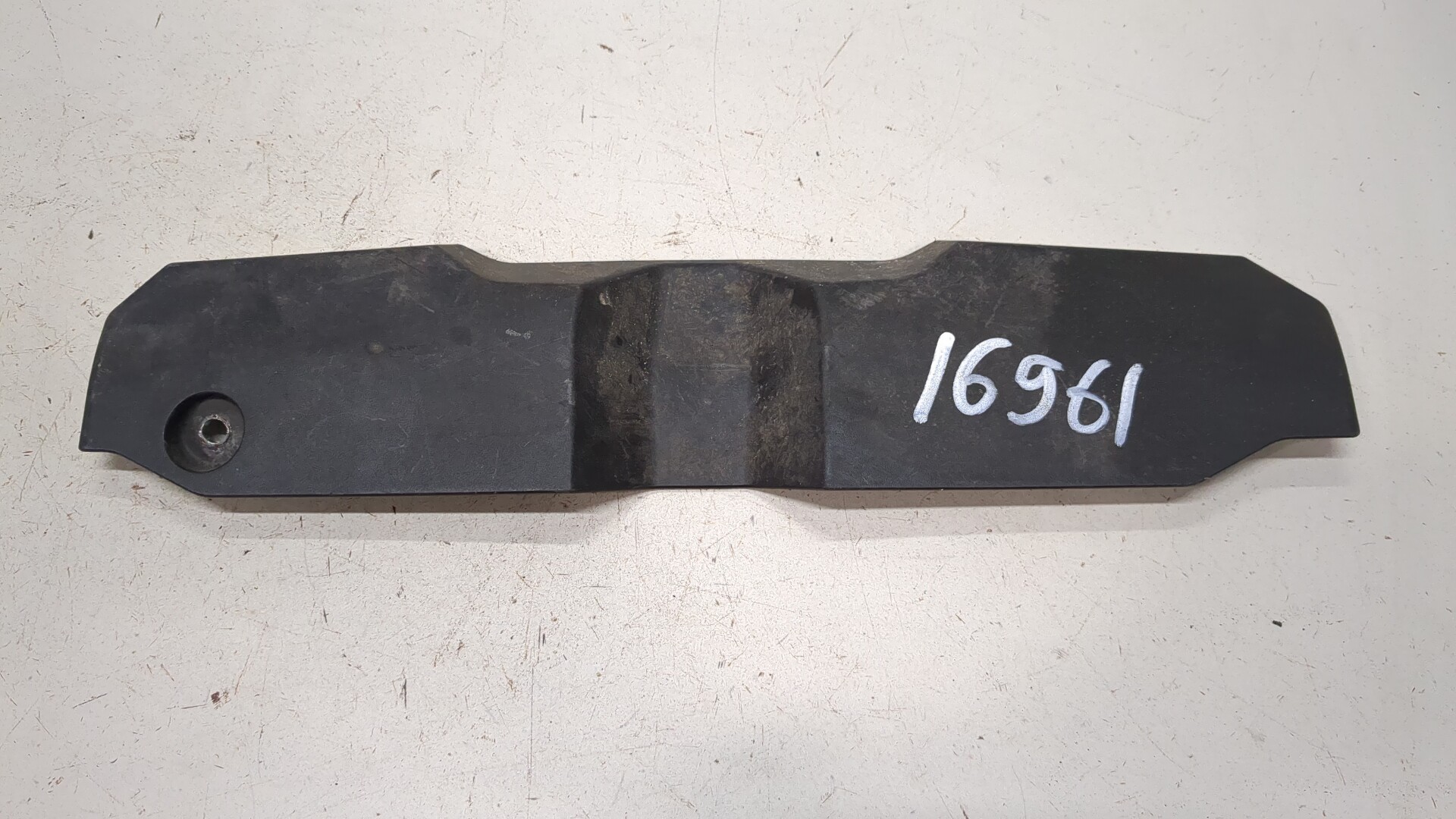 Накладка (кузов наружные)