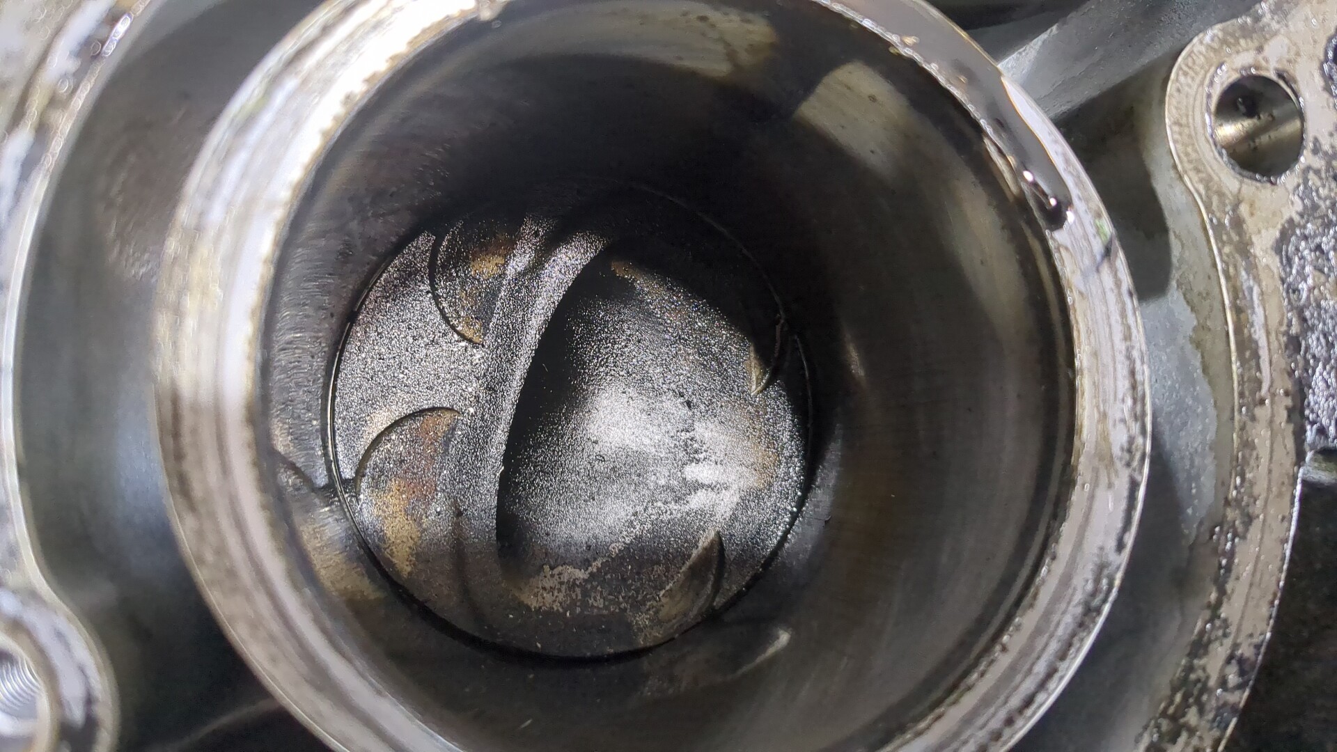 Блок двигателя