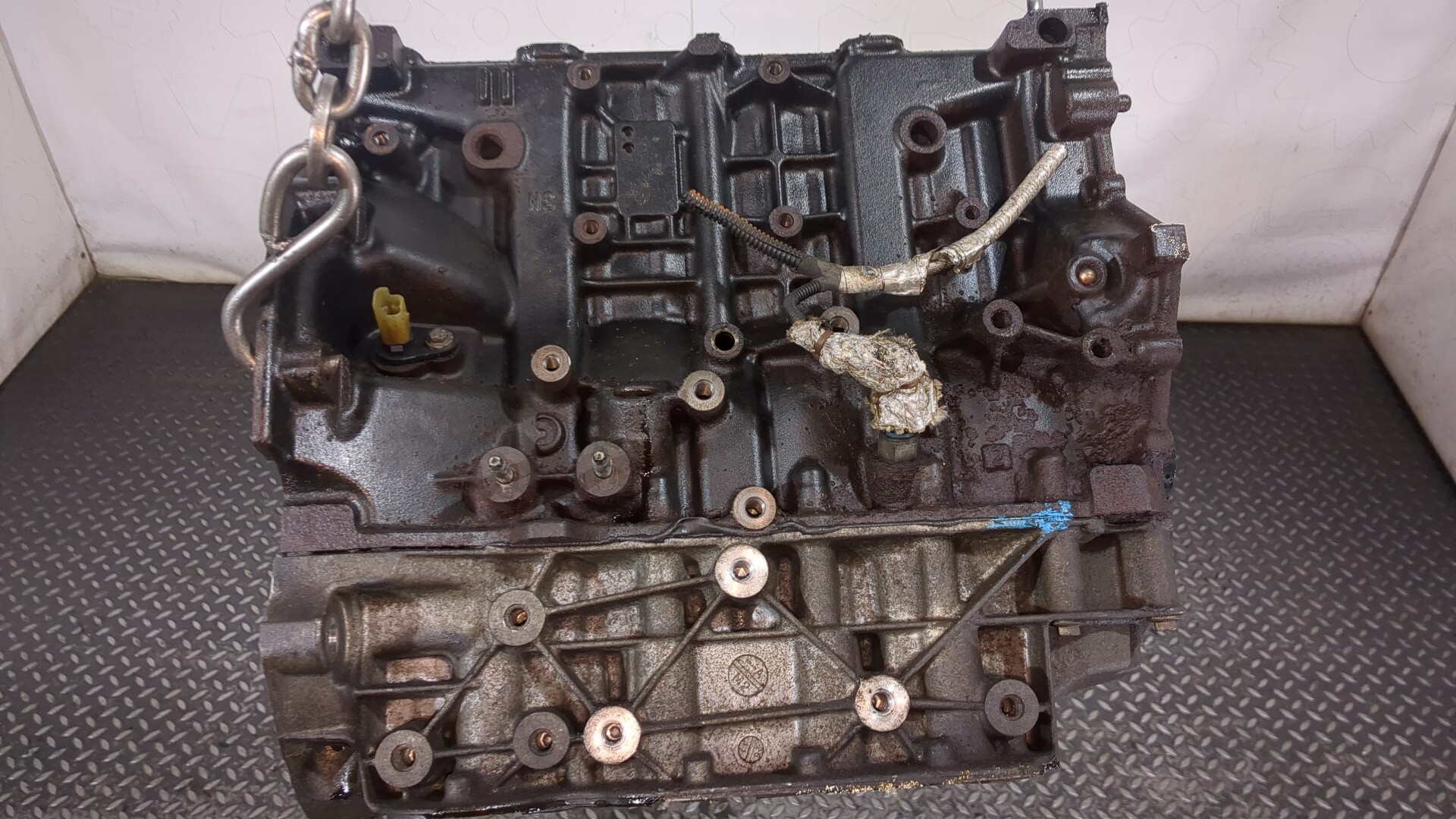 Блок двигателя