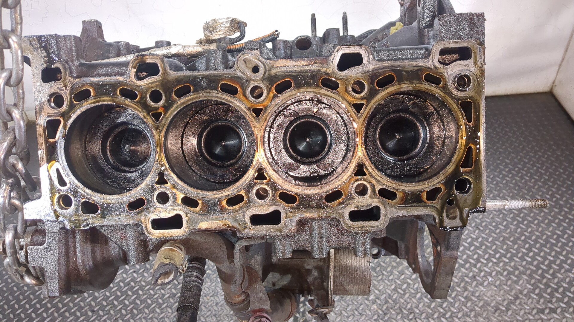 Блок двигателя