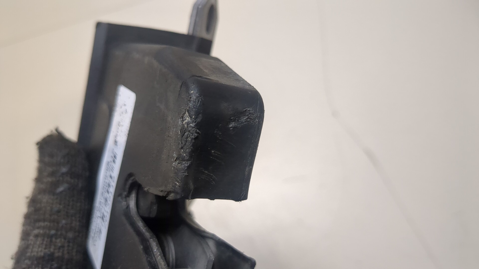 Замок багажника