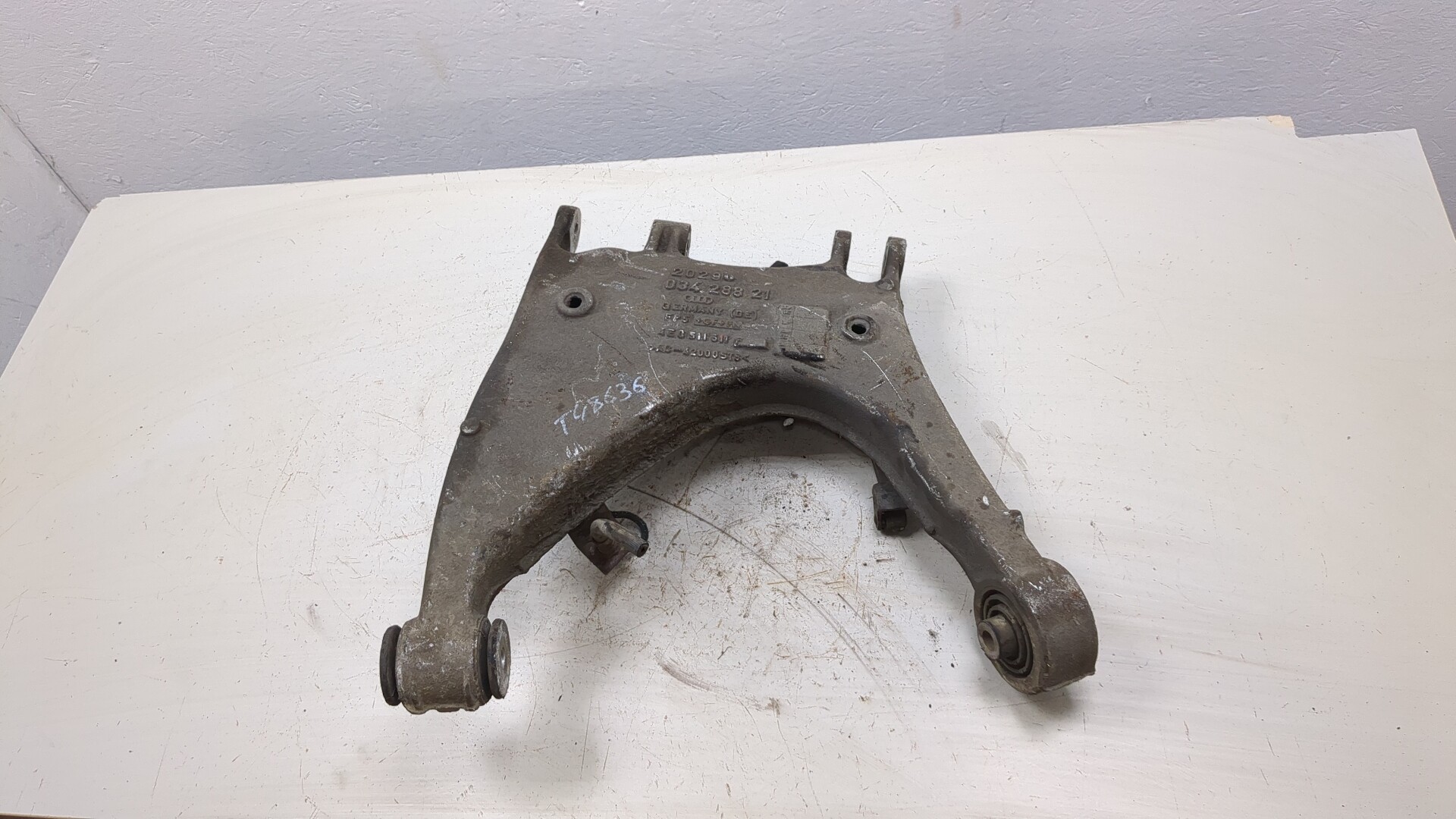 Рычаг задний левый