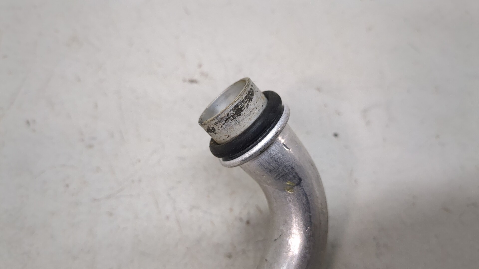 Патрубок отопителя