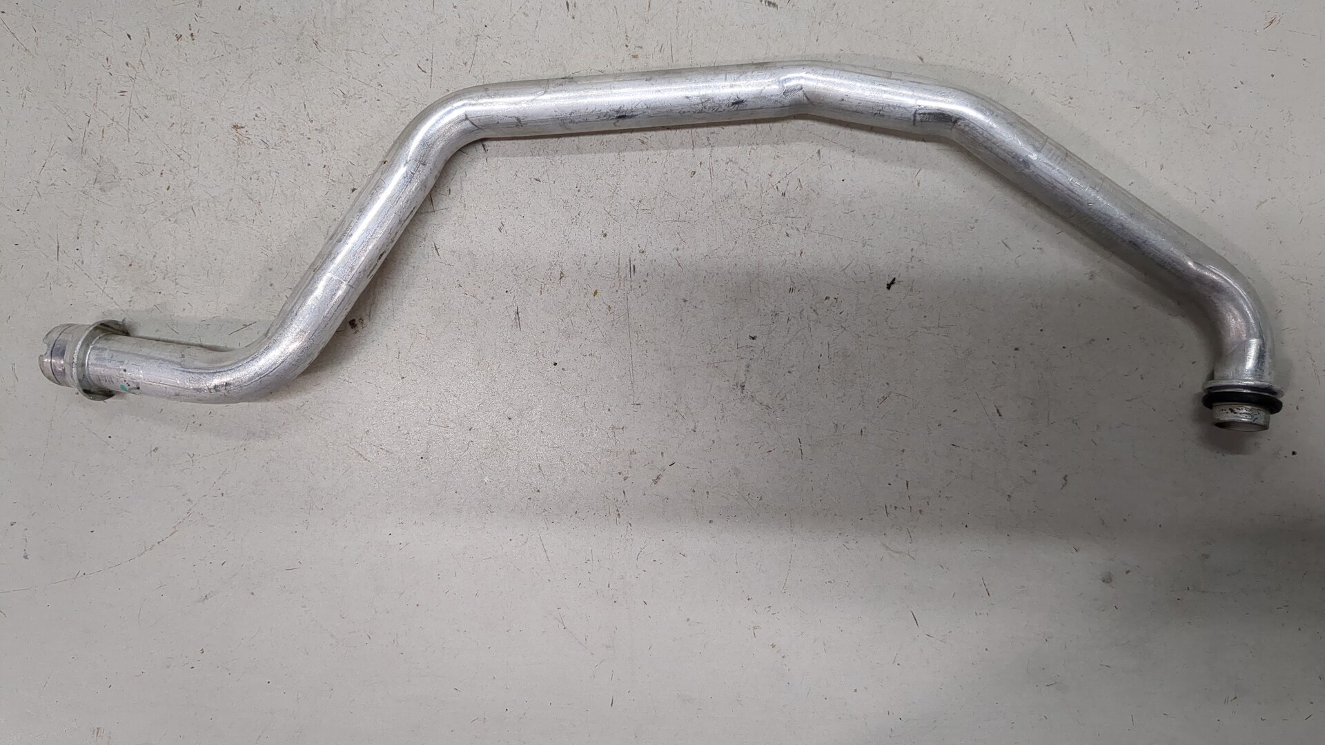 Патрубок отопителя