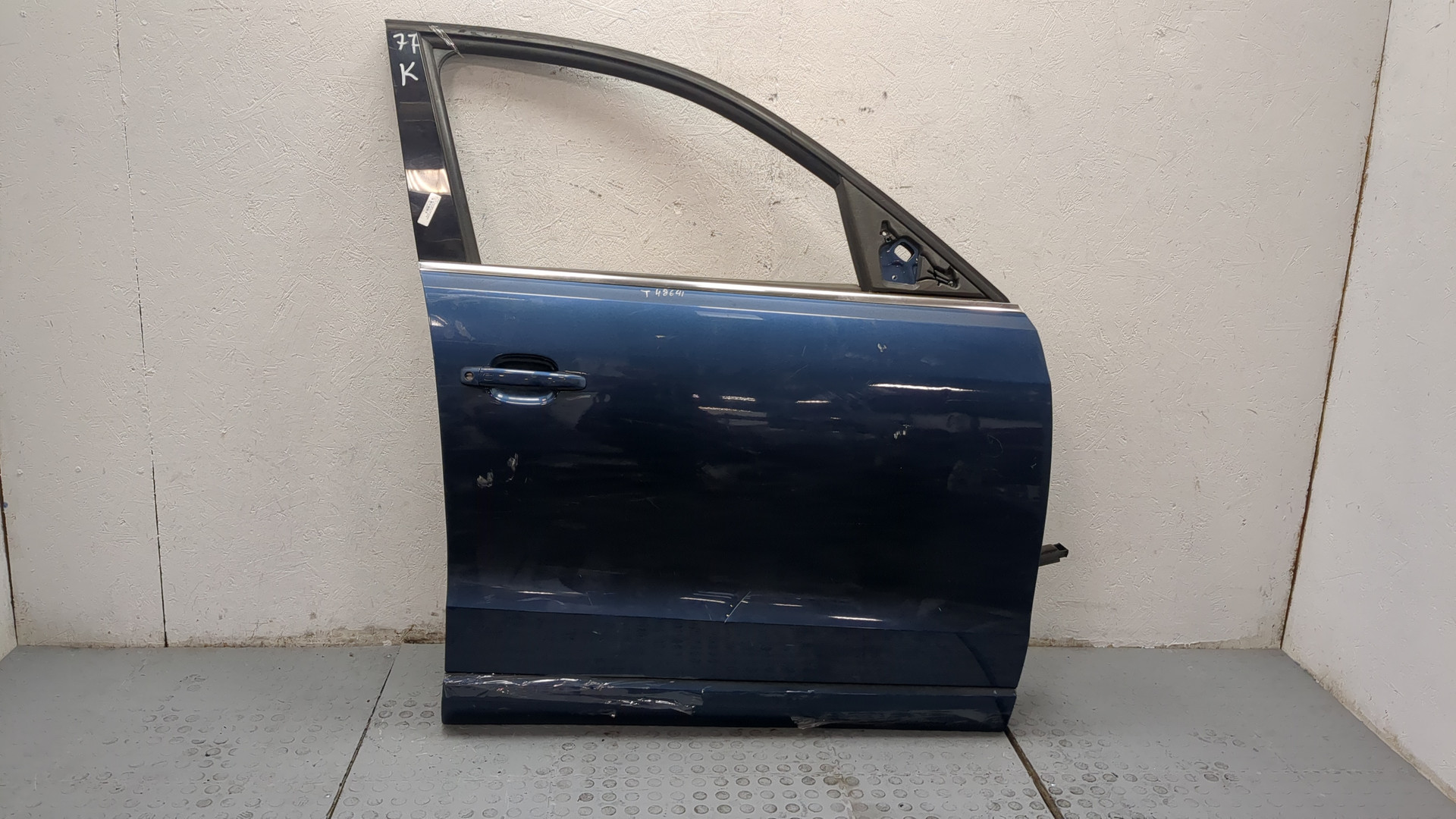 Дверь передняя правая