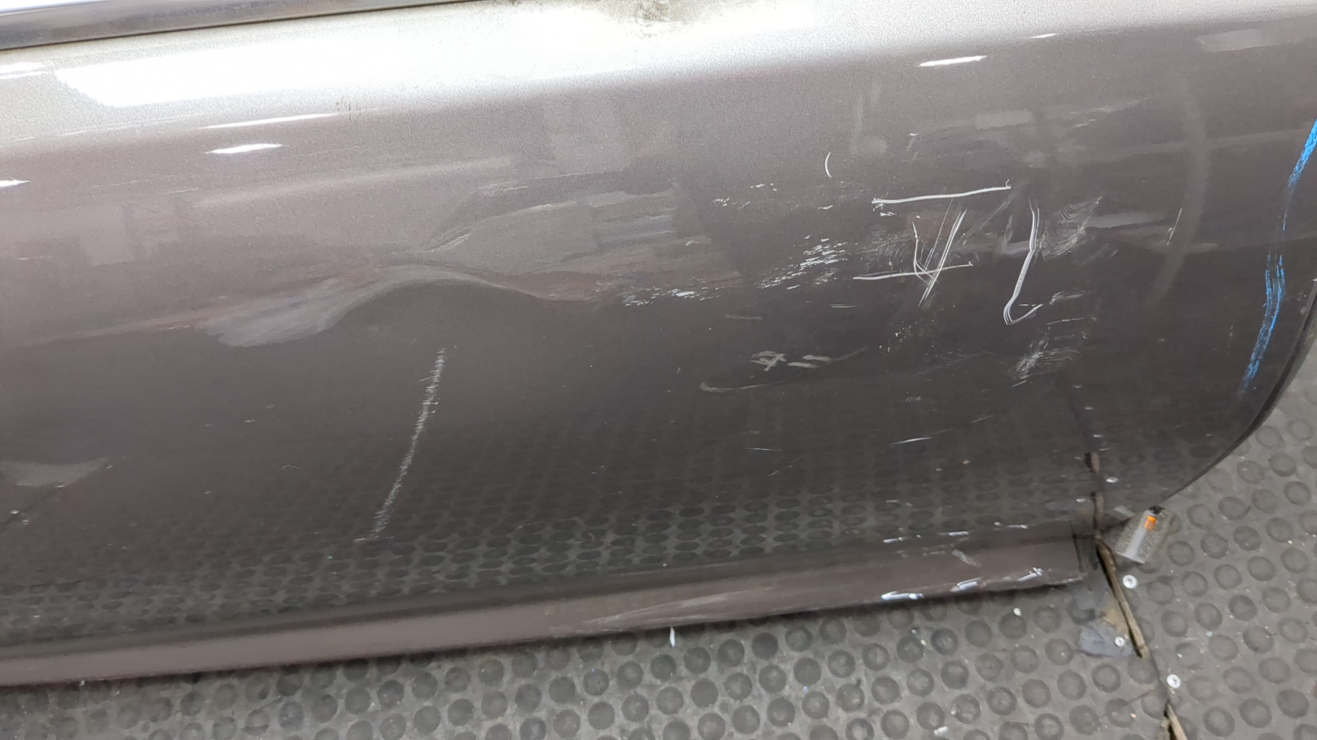 Дверь передняя правая