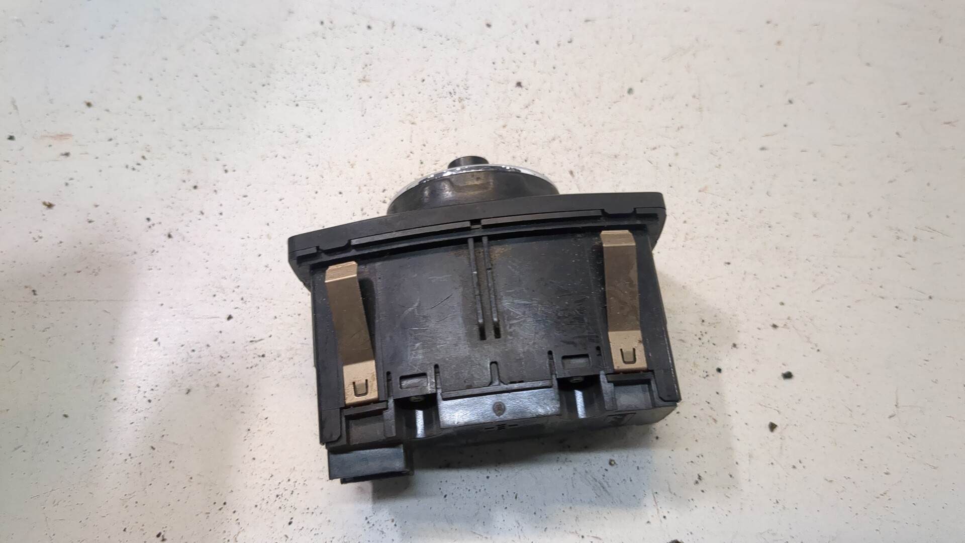 Переключатель света фар