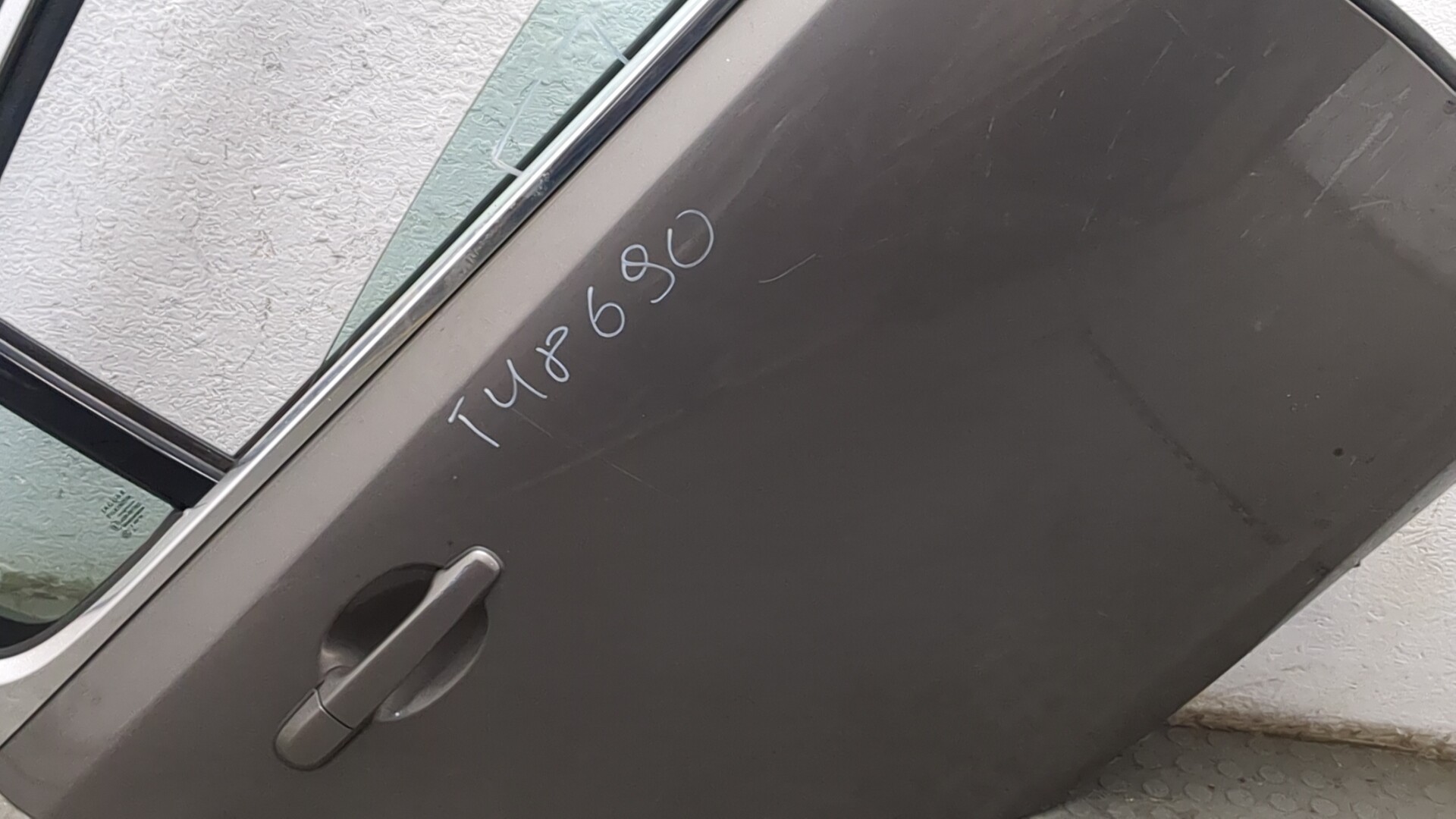 Дверь задняя правая