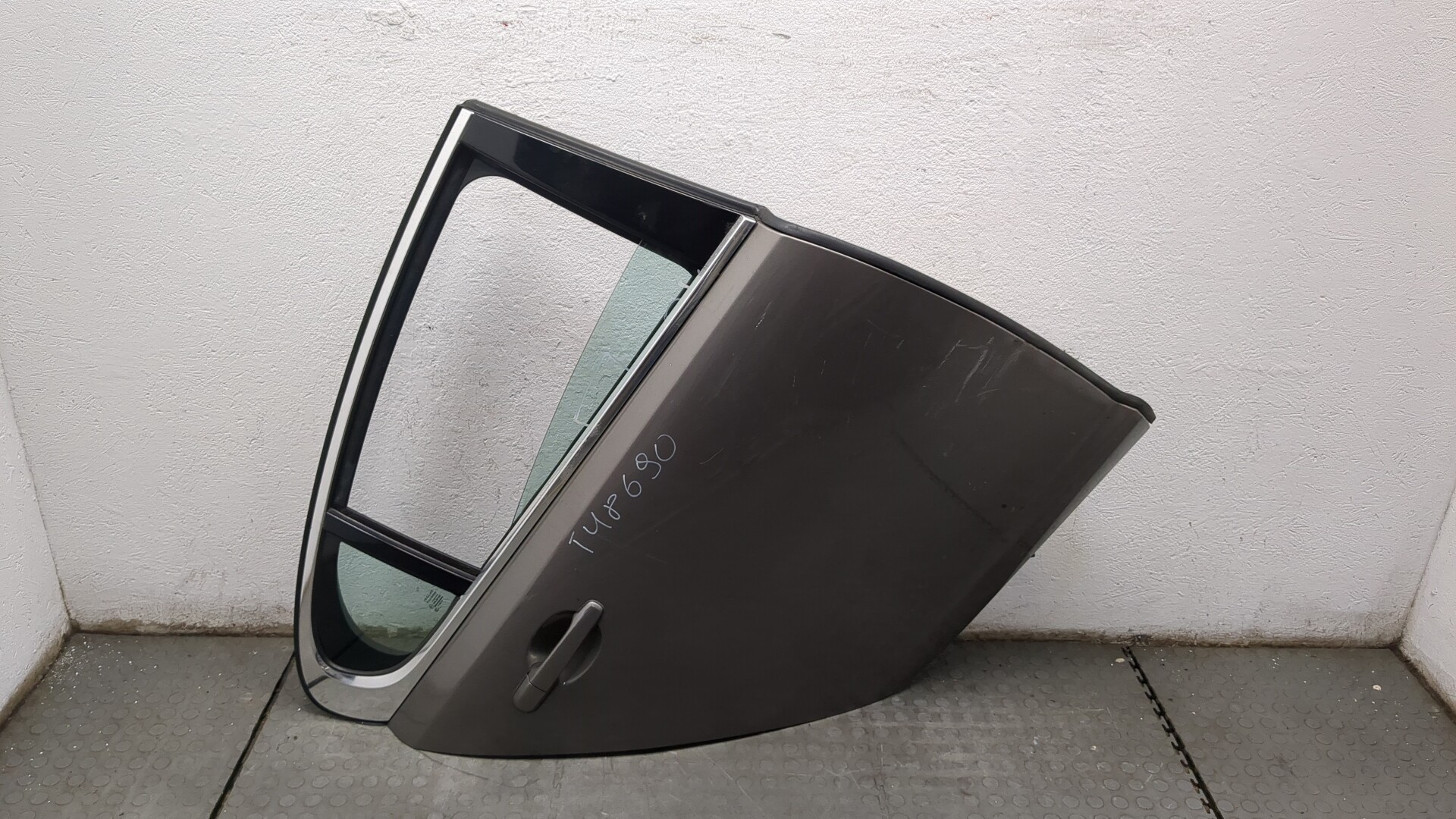 Дверь задняя правая