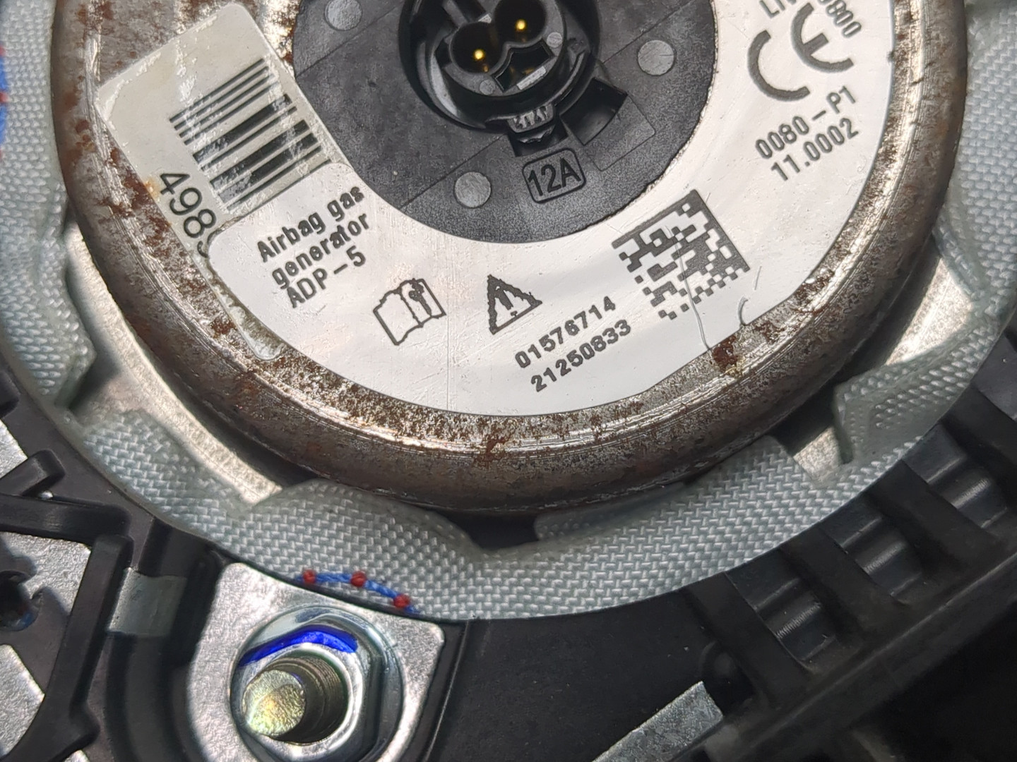 Подушка безопасности в рулевое колесо