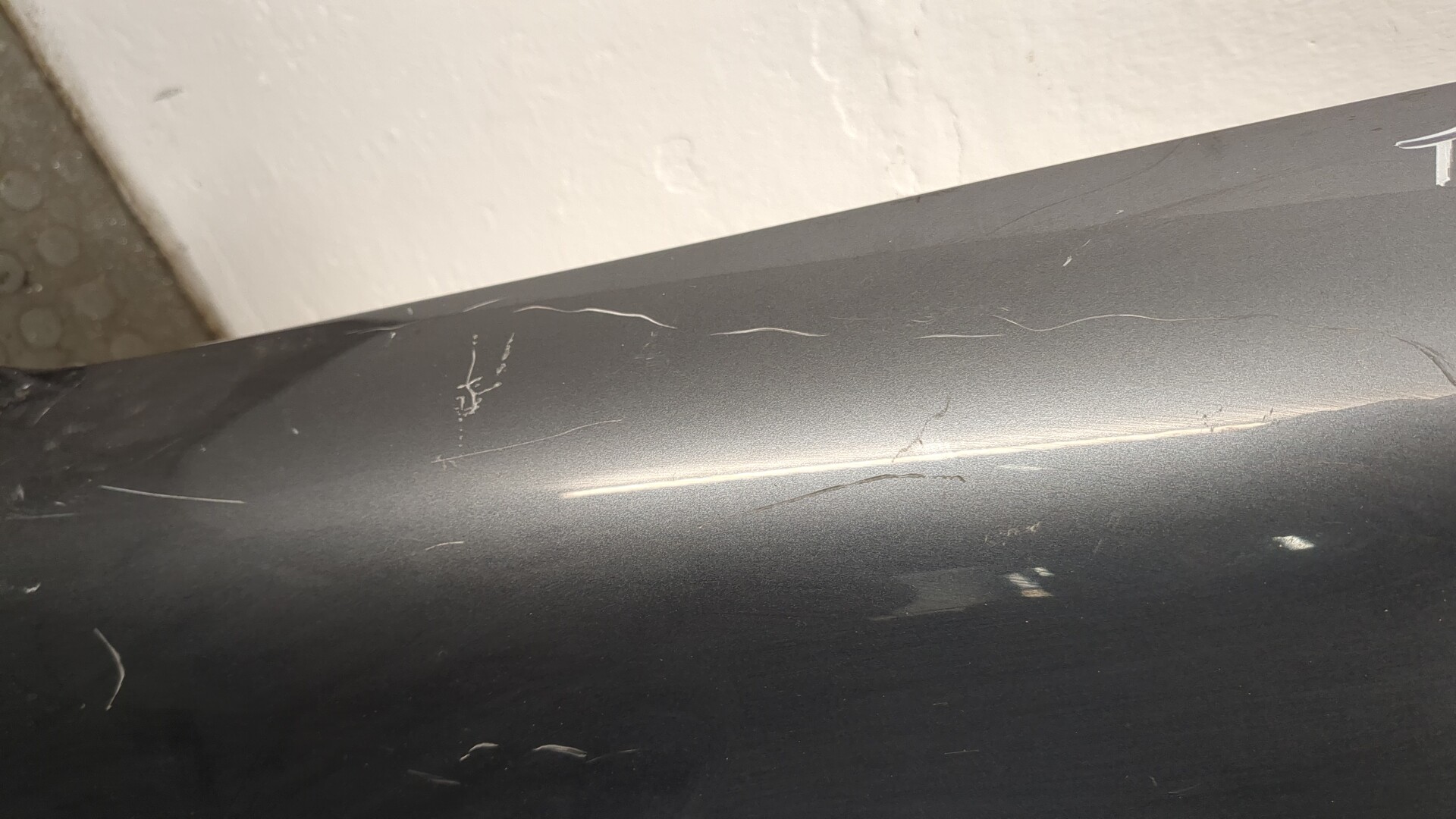 Крыло переднее правое