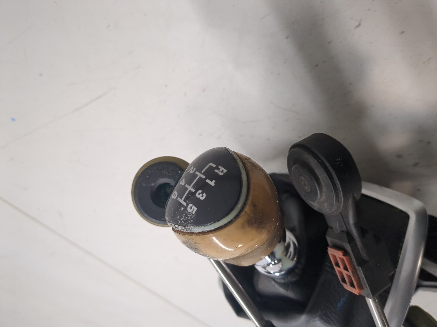 Кулиса МКПП / АКПП