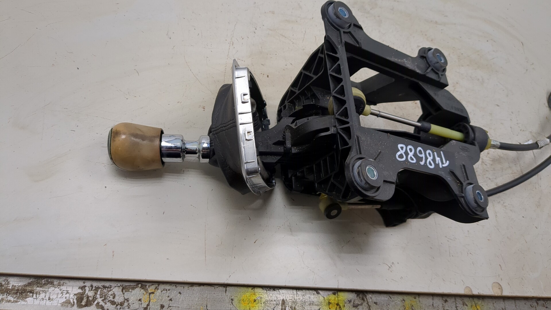 Кулиса МКПП / АКПП