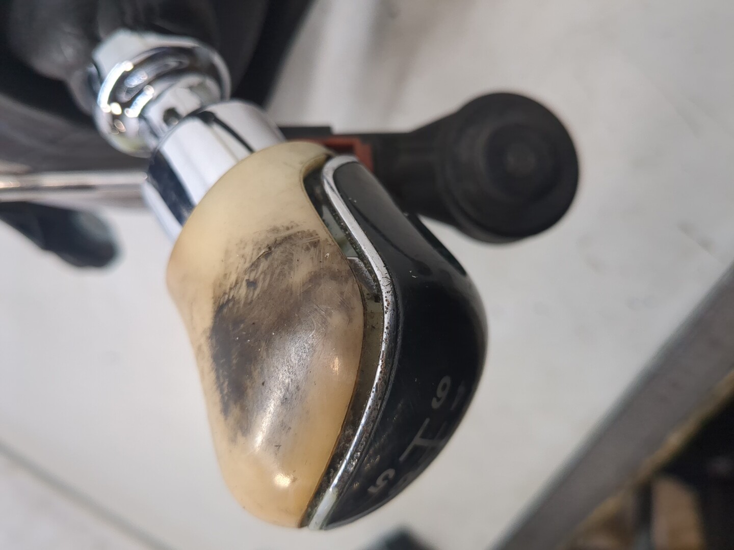 Кулиса МКПП / АКПП