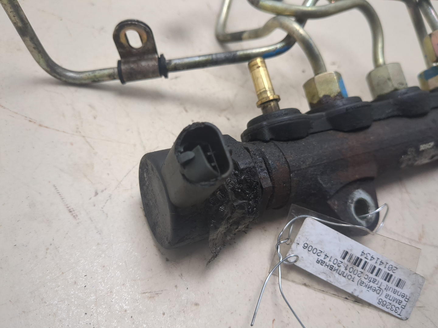 Рейка топливная (рампа)