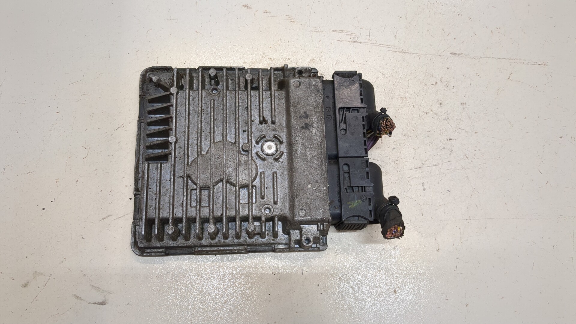 Блок управления двигателем