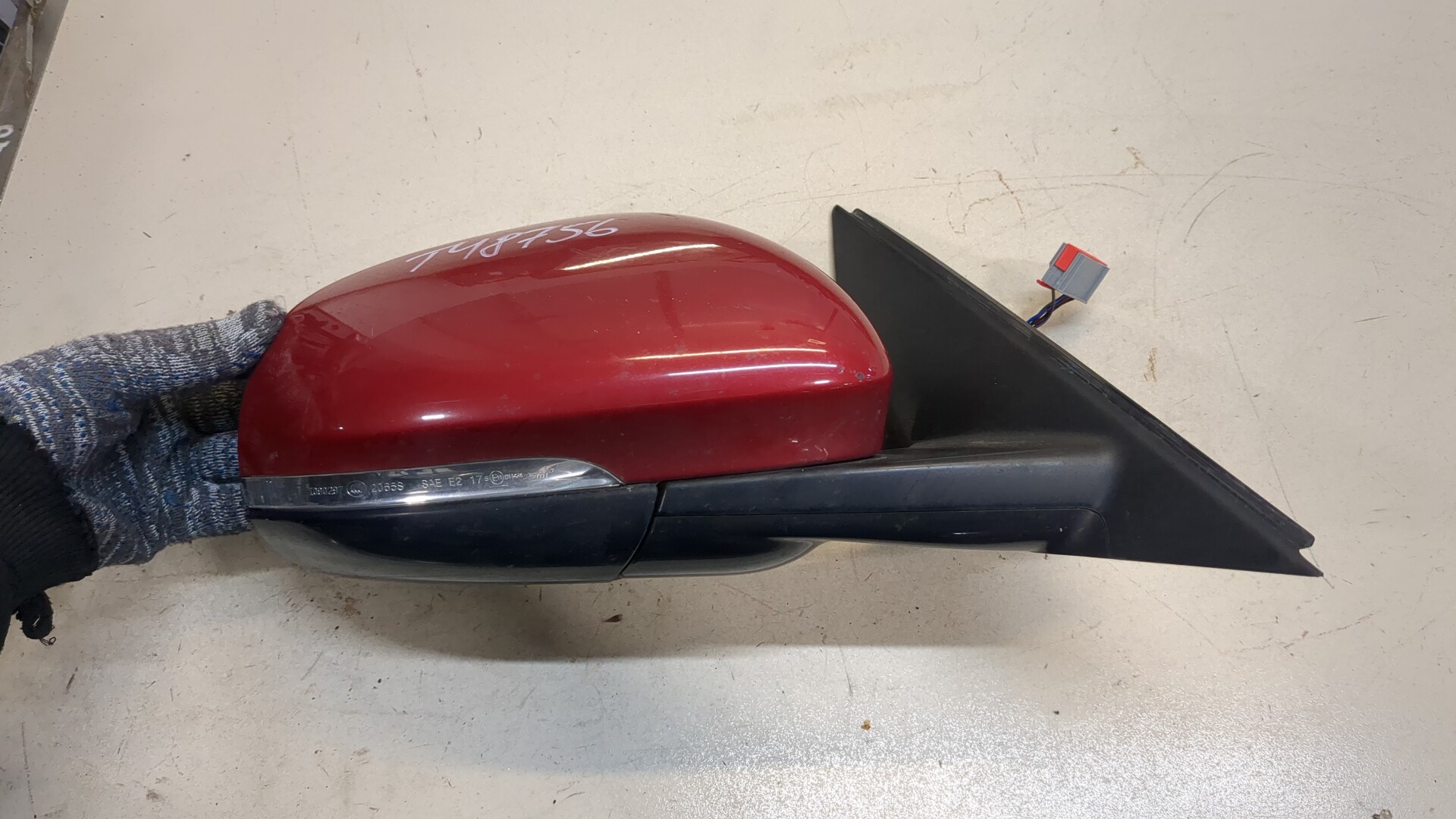 Зеркало правое электрическое