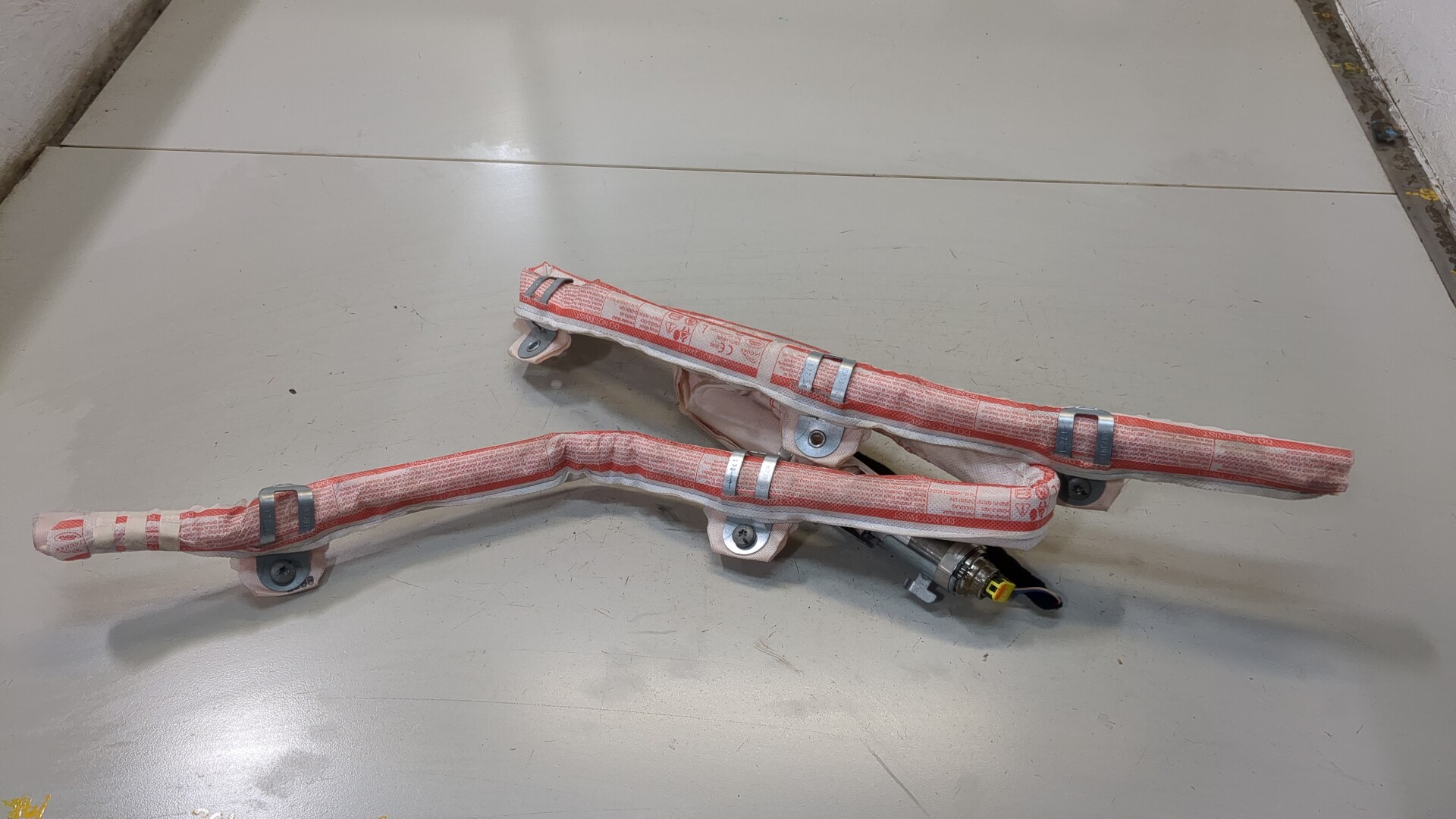 Подушка безопасности боковая (шторка)