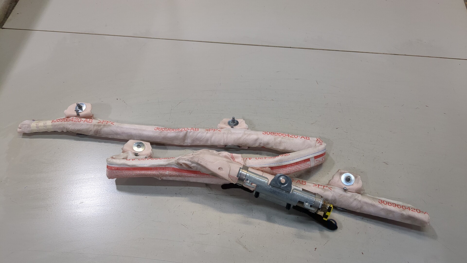 Подушка безопасности боковая (шторка)