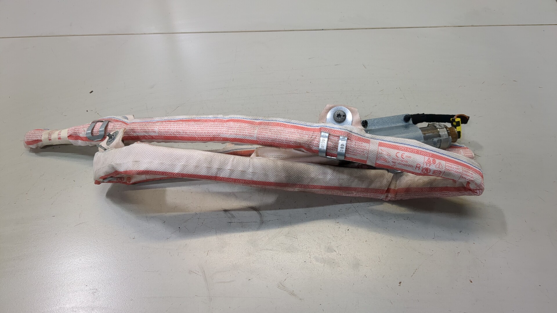 Подушка безопасности боковая (шторка)