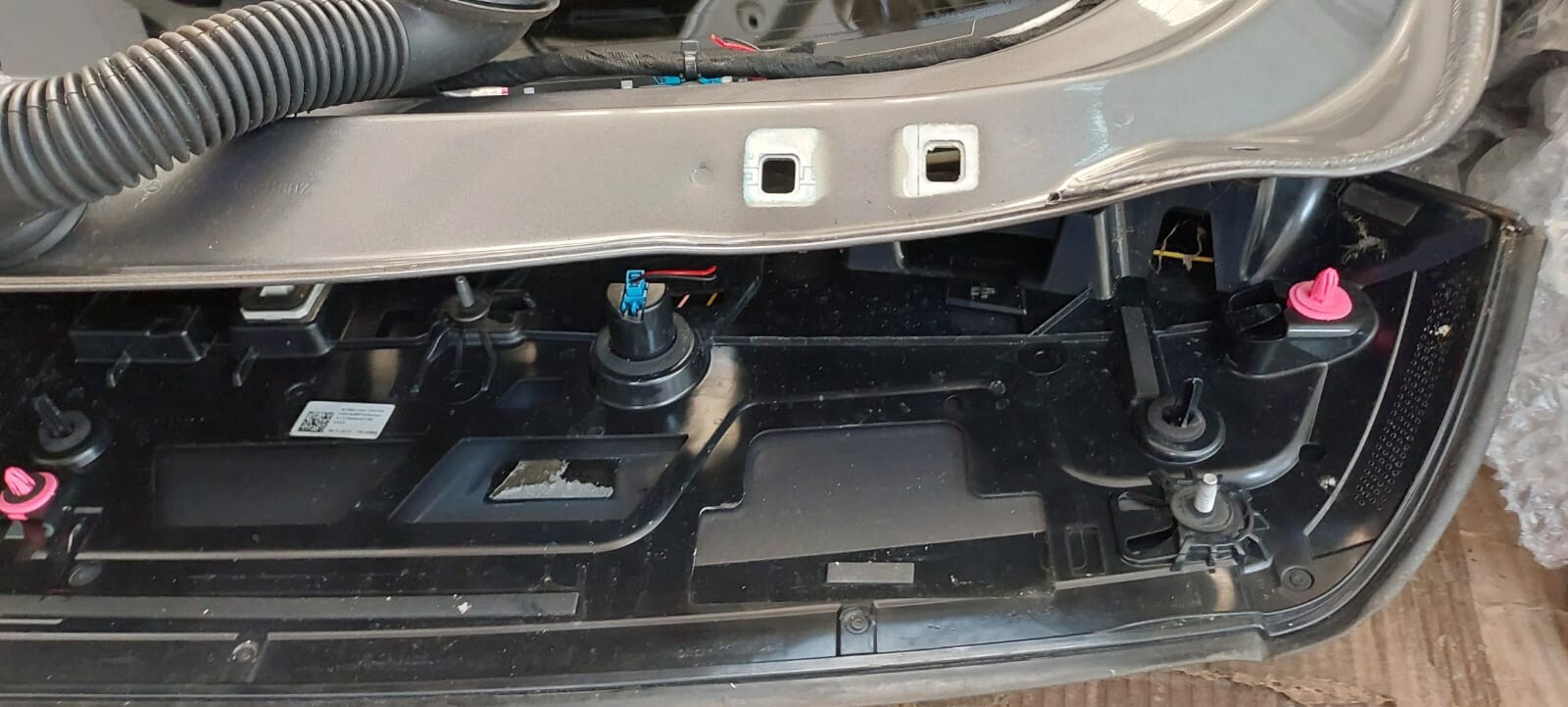 Дверь багажника