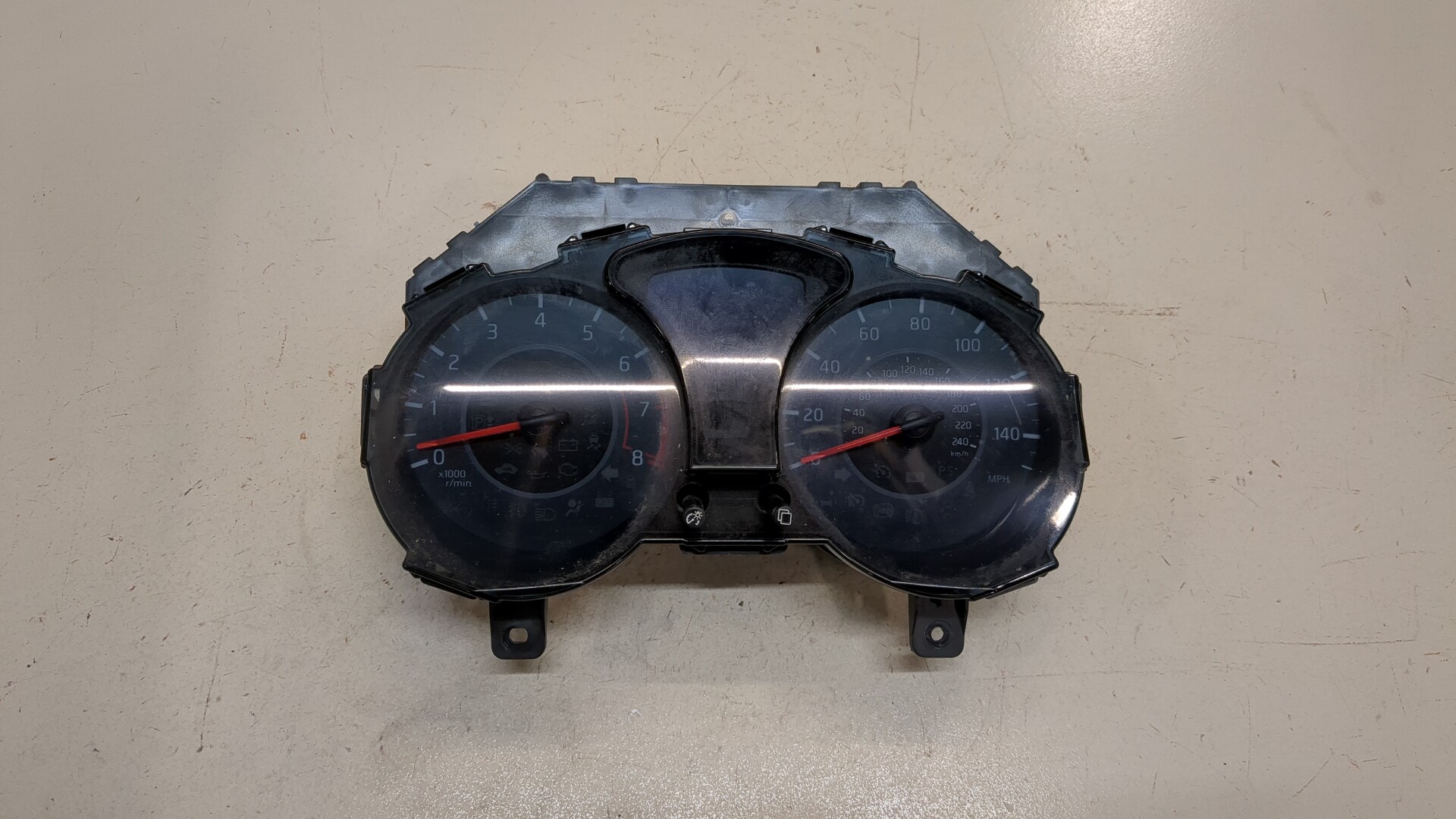 Панель приборов