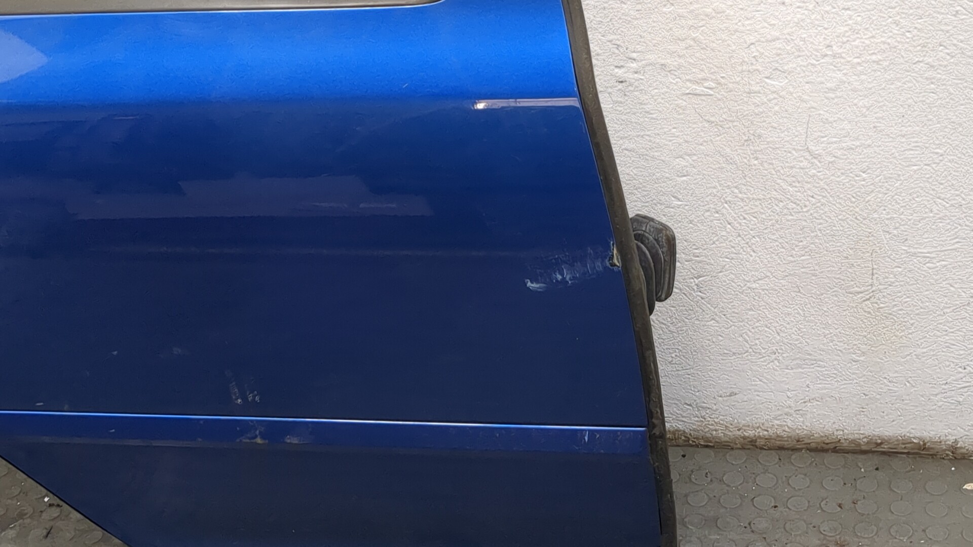 Дверь задняя правая