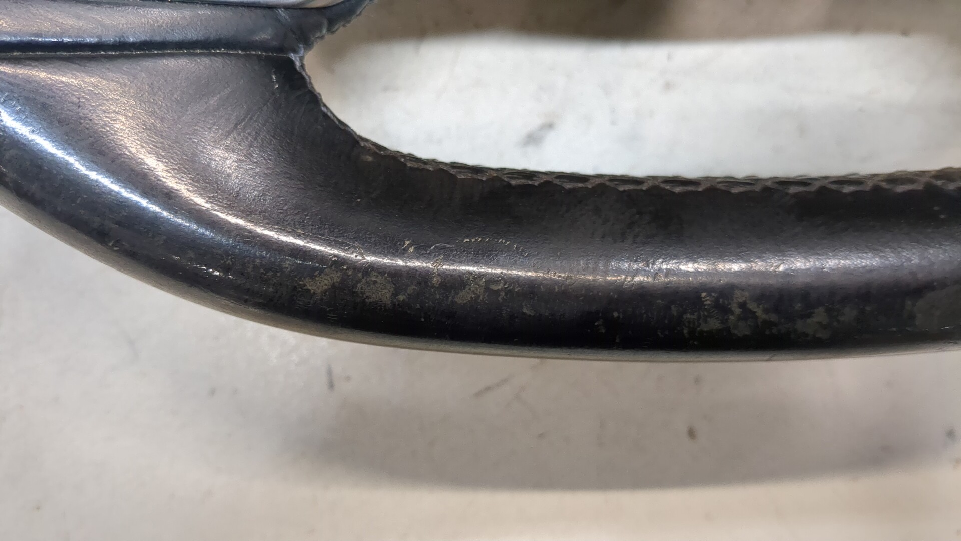 Рулевое колесо (руль)