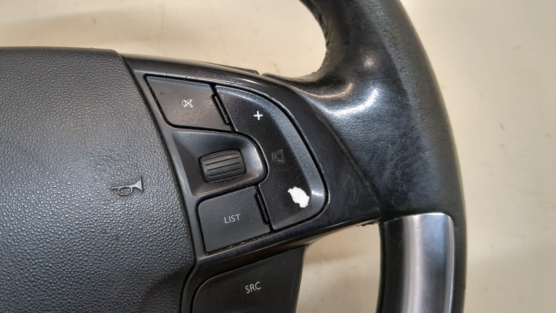 Рулевое колесо (руль)